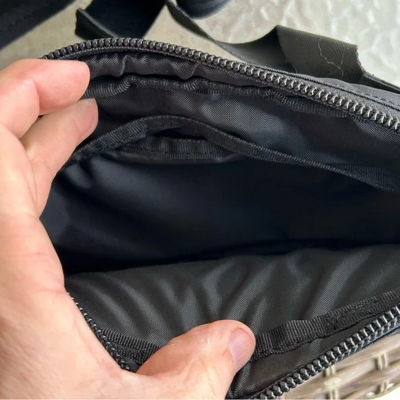 New! TOPO DESIGNS Black on Black Hip Waist Pack - Picture 5 of 11